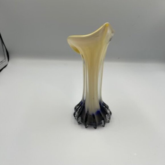 Jack In The Pulpit Art Glass Ribbed Calla Lilly Vase - Picture 6 of 8